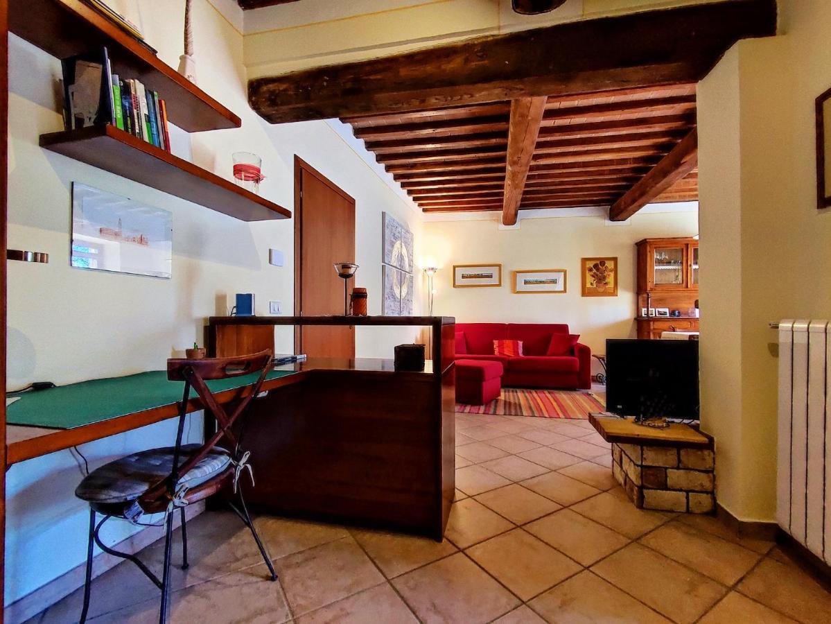I Girasoli San Gimignano Apartments Екстер'єр фото